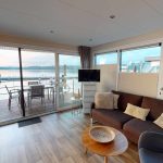 1000 Floating Village 2.0 3D Einrichtung Wood 01 Wohnzimmer