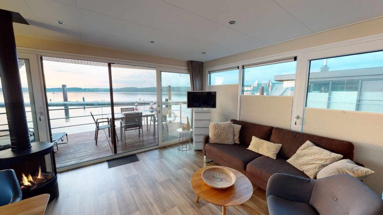 1000 Floating Village 2.0 3D Einrichtung Wood 01 Wohnzimmer